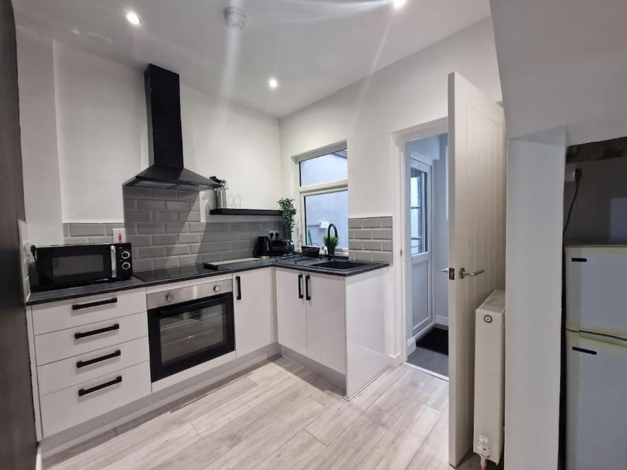 Modern Belfast City Home エクステリア 写真